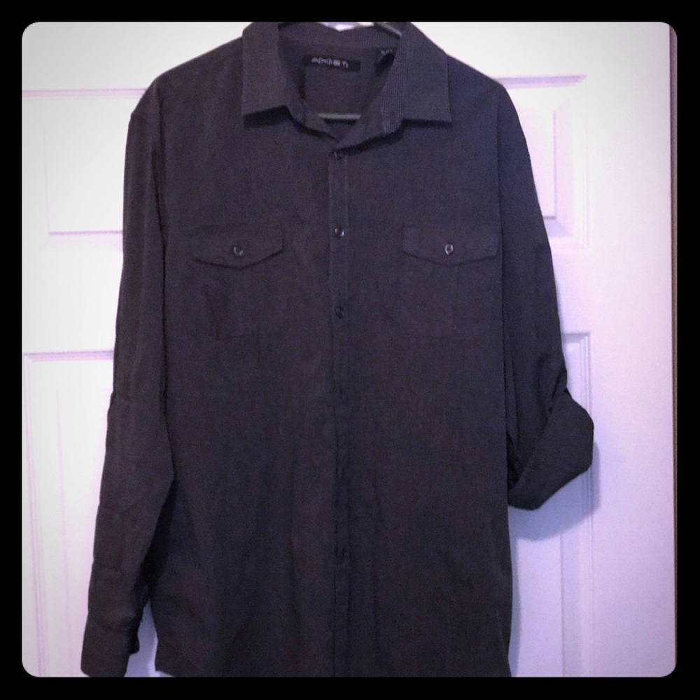 🛍 2/$15 Axist XL Men’s Casual Shirt